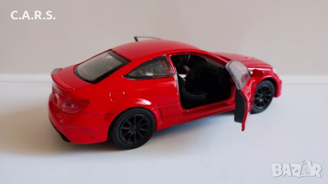 Mercedes-Benz C63 AMG Coupe Welly - Мащаб 1:34-39, снимка 12 - Колекции - 54179664