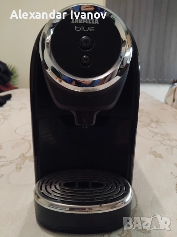 Продавам кафемашина Lavazza Blue 300, снимка 2 - Кафемашини - 53276437