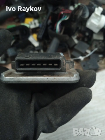 Комутатор 191905351C за VW GOLF Mk II , снимка 2 - Части - 53937310