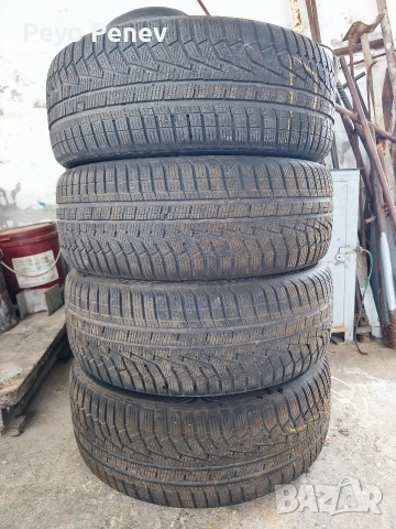 зимни гуми hankook 235/55 R19, снимка 2 - Гуми и джанти - 53258130