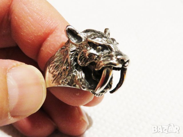 мъжки стар сребърен пръстен  с разярен съблезъб тигър моторджийски, мото аксесоари, мото екипировка, снимка 2 - Пръстени - 30913600