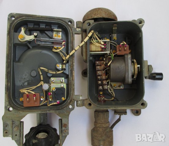 голям СТАР телефон от подводница, 1969 и стар перископ от  танк  ТНПО - 170 А / JOW 20 DND 3, снимка 4 - Антикварни и старинни предмети - 28966088