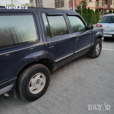 Продавам Форд Експлорър 1, снимка 3 - Автомобили и джипове - 51740275