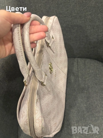 Чанта за лаптоп Guess, снимка 3 - Чанти - 54090416