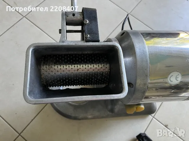 Ренде за кашкавал  професионално, снимка 3 - Обзавеждане на кухня - 47815832