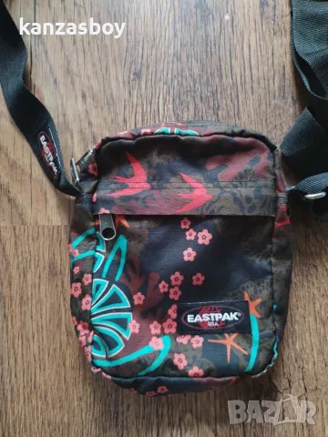 eastpak - страхотна спортна чанта 