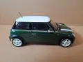 Mini Cooper 2001 на Kyosho 1:18, снимка 5