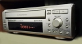 Търся Nakamichi DR 5 - mini cassette deck, снимка 1