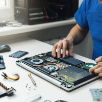 Ремонт,почистване и преинсталиране на лаптопи и компютри