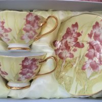 Чаши с орхидеи от костен порцелан - комплект , снимка 1 - Подаръци за рожден ден - 30279242