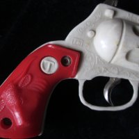 70-те детска играчка -бакелитов пистолет за капси, снимка 5 - Други - 38748385