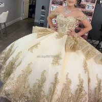 Сватбена рокля тип Принцеса с 3 Д апликация в златисто, снимка 1 - Рокли - 42302182