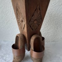 Дървен съд, поставка, цветарник или др с 4 скандинавски обувки сабо, снимка 2 - Други - 39888985