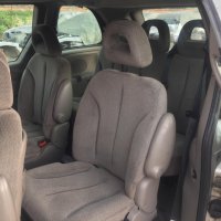 Само на части Chrysler Voyager, снимка 15 - Автомобили и джипове - 31446983