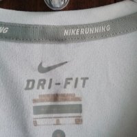 Nike Dry-Fit оригинална дамска спортна фланелка тениска S размер , снимка 5 - Тениски - 38829887
