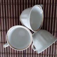 12 чаши за чай/кафе от 70-те,Нови,със златен кант, снимка 3 - Сервизи - 40849920