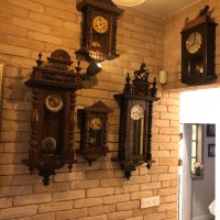 Стари стенни часовници с махало, снимка 1 - Други ценни предмети - 42397853