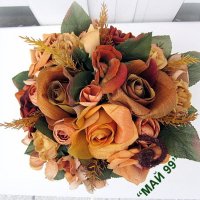 Икебана с рози от кадифе, снимка 3 - Подаръци за жени - 39430516