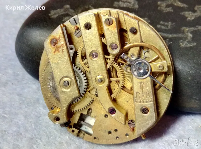 МЕХАНИЗЪМ от РЯДЪК СТАР ШВЕЙЦАРСКИ ДЖОБЕН ЧАСОВНИК с ПОРЦЕЛАНОВ РИМСКИ ЦИФЕРБЛАТ 49645, снимка 1