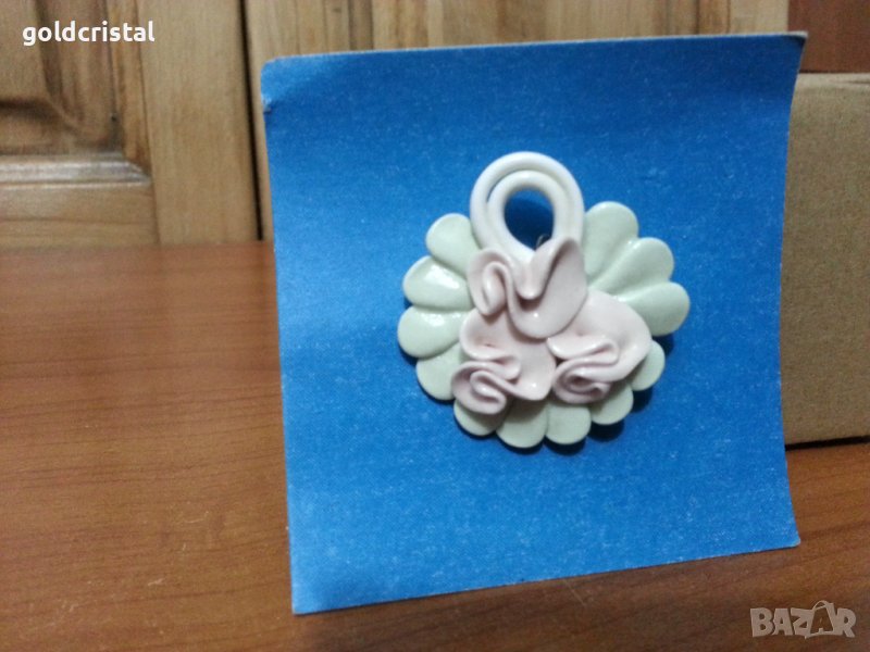 порцелан брошка и медальон, снимка 1