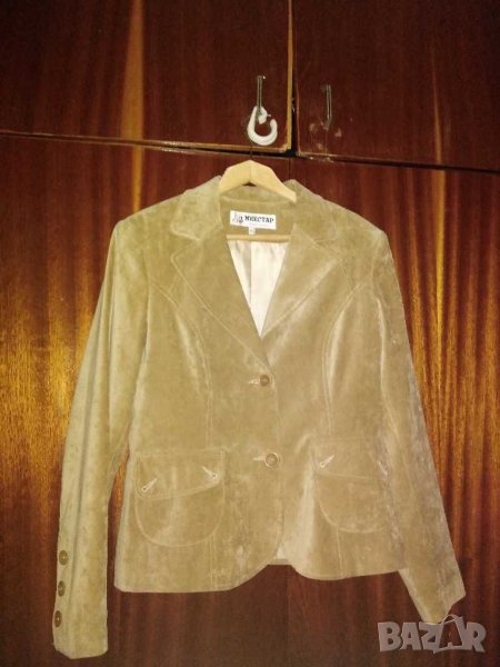 Дамски костюм от меко кадифе, снимка 1