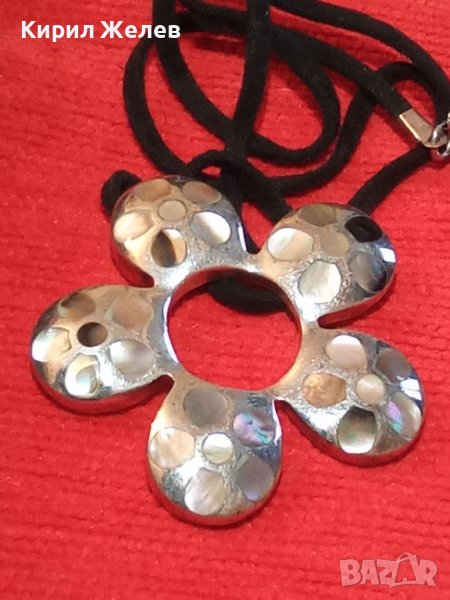 МАСИВЕН СРЕБЪРЕН СЕДЕФЕН ФЕШЪН АРТ МЕДАЛЬОН СРЕБРО 925 ИТАЛИЯ ИНКРУСТИРАН КРАЛСКИ СЕДЕФ КОЛИЕ 28776, снимка 1