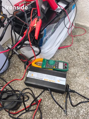 Зарядно само за lifepo4 батерии 12v 20A