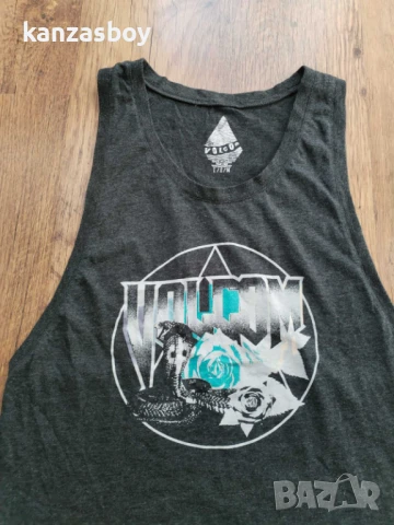 volcom - страхотен дамски потник Л, снимка 2 - Потници - 51321214