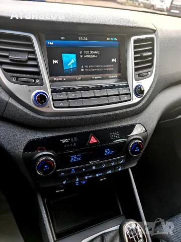 Hyundai Tucson 1.7 start-stop, снимка 14 - Автомобили и джипове - 50211749