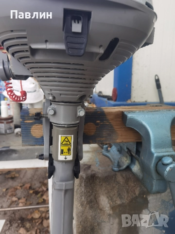 Извънбордови двигател марка-Honda BF2.3 , снимка 4 - Воден транспорт - 52093329