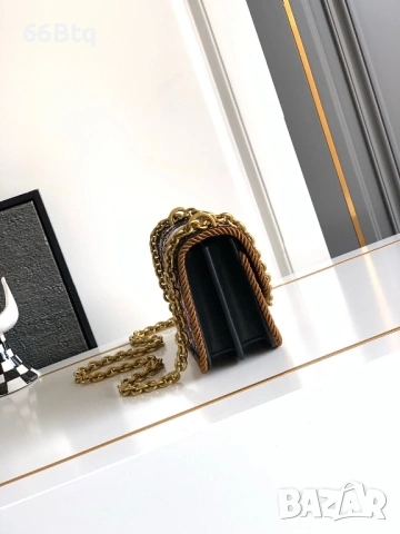 Дамска чанта V.A.L.E.N.T.I.N.O, снимка 2 - Чанти - 53297207