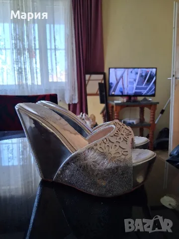 Дамски обувки на платформа , снимка 1