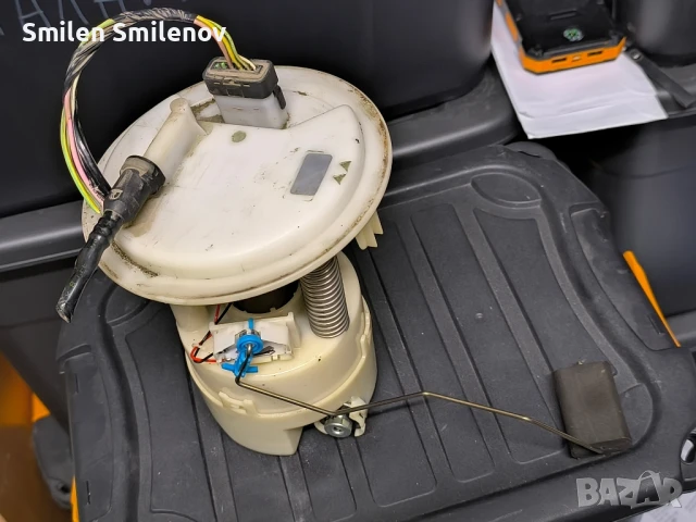 Бензинова помпа за Citroen C5 Bosch почти нова