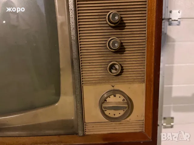 Стар телевизор Пирин , снимка 2 - Антикварни и старинни предмети - 49754165