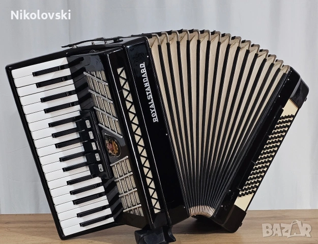 Акордеон Royalstandard Silvana 