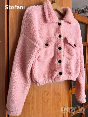 Дамско късо розово яке