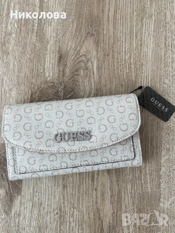 Дамско портмоне Guess, снимка 2 - Портфейли, портмонета - 49937635