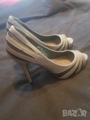Дамски обувки , снимка 4 - Дамски обувки на ток - 30157219