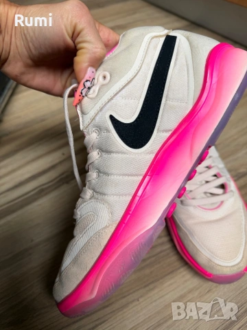 Оригинални маратонки Nike AIR ZOOM G.T. HUSTLE 2! 42 н, снимка 2 - Ежедневни обувки - 52182791