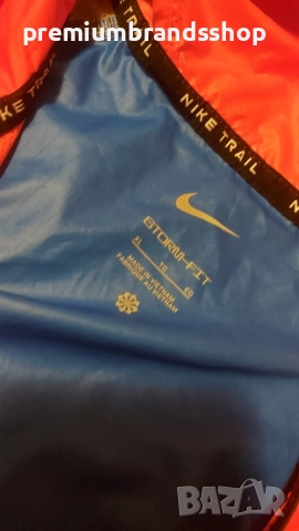 Nike trail storm-fit ветровка L/XL, снимка 3 - Спортни дрехи, екипи - 52157561