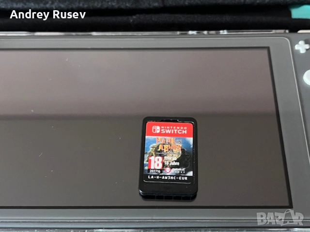 Nintendo Switch Lite, снимка 4 - Nintendo конзоли - 54292731