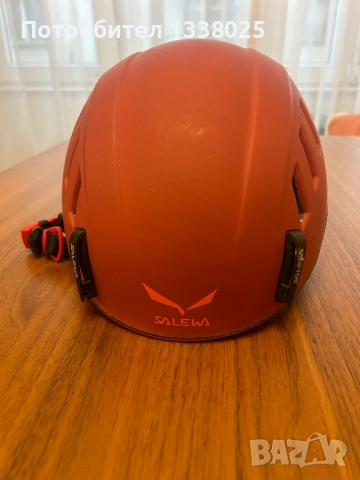 Катерачна каска SALEWA, снимка 2 - Спортна екипировка - 52672351