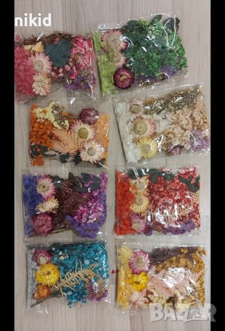 цяла кутия с микс Сухи сушени цветя декоративни декорация за нокти маникюр бижута и сапун смола, снимка 7 - Изкуствени цветя - 30196131