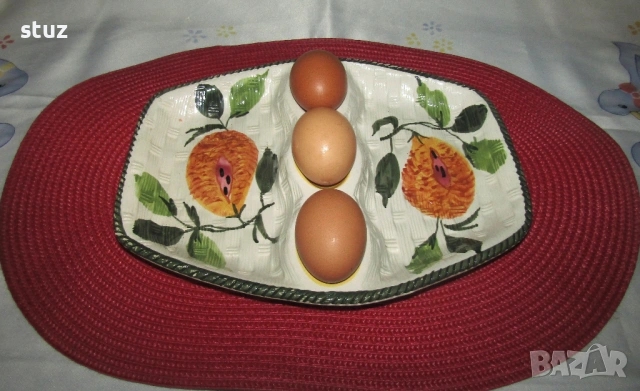 Порцеланова поставка, плато за яйца, снимка 2 - Чинии - 53986575