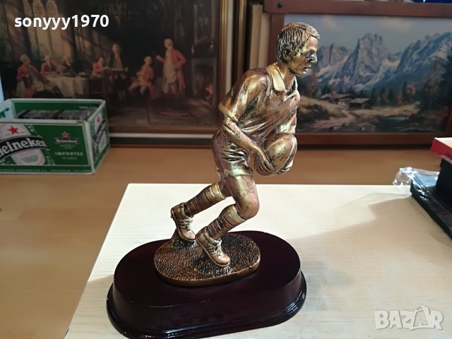 ръгбист статуетка от франция 1512221422