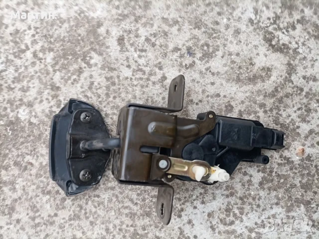 Ключалка на стъклото на багажника за Киа Соренто - Kia Sorento , снимка 2 - Части - 47430614