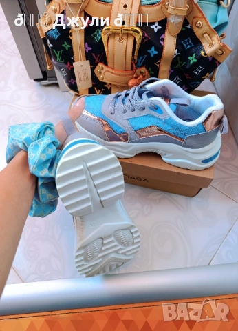 Дамски маратонки Guess by Marciano 🩵, снимка 9 - Маратонки - 51976122