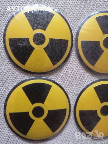 Кръгли метални цветни стикери с лого на радиоактивност за тас джанта на кола автомобил джип ван бус , снимка 2 - Аксесоари и консумативи - 36582257