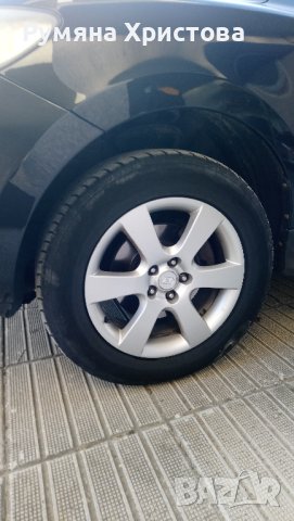 Употребявани летни автомобилни гуми 235/60/R18, снимка 4 - Гуми и джанти - 42920667