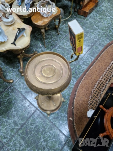 Голям антикварен бронзов подов пепелник , снимка 4 - Антикварни и старинни предмети - 53249330